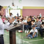 Entrega IEEPO lentes graduados a más de 2 mil estudiantes de nivel básico del Istmo (2)